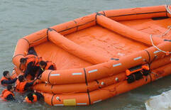 1436166169235433.jpg 救生筏該如何使用